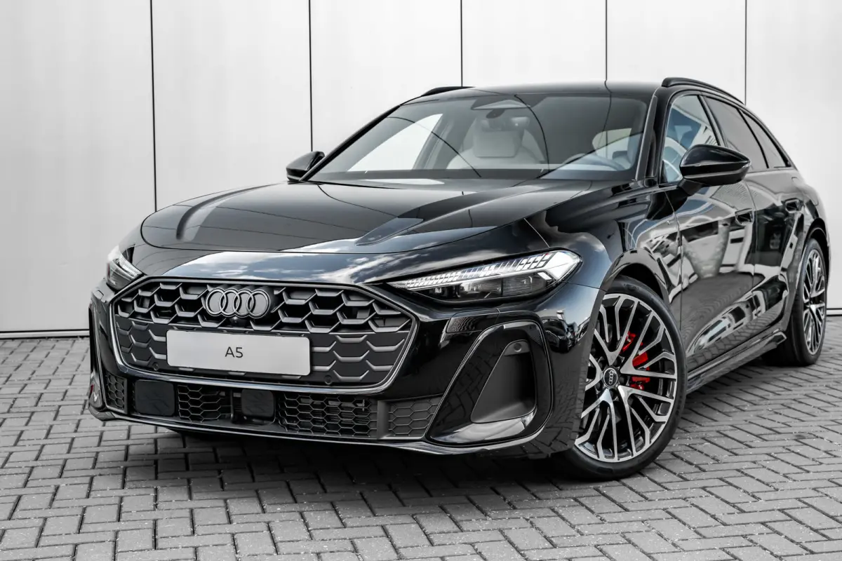 S edition | Adaptive cruise control | Aluminium optiek in het interieur | Audi smartphone interface
