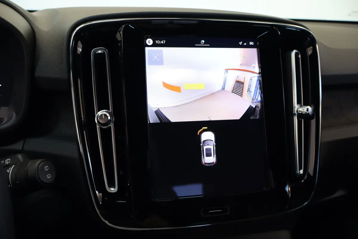Single Motor Plus Europe 70 kWh | Achterbank verwarmd | All seasonbanden | Apple Carplay/Android Auto|telefoonintegratie premium