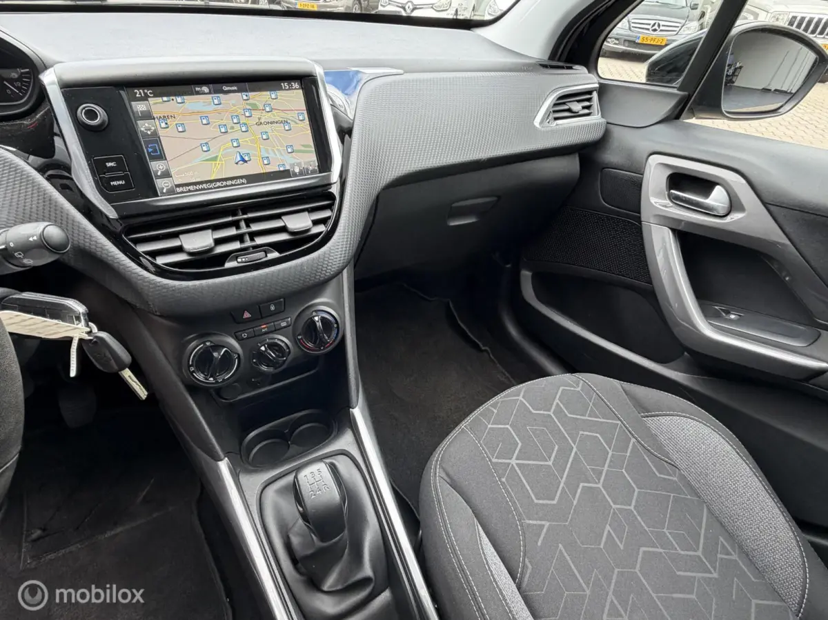 1.2 110PK Blue Lion | CARPLAY | TREKHAAK |