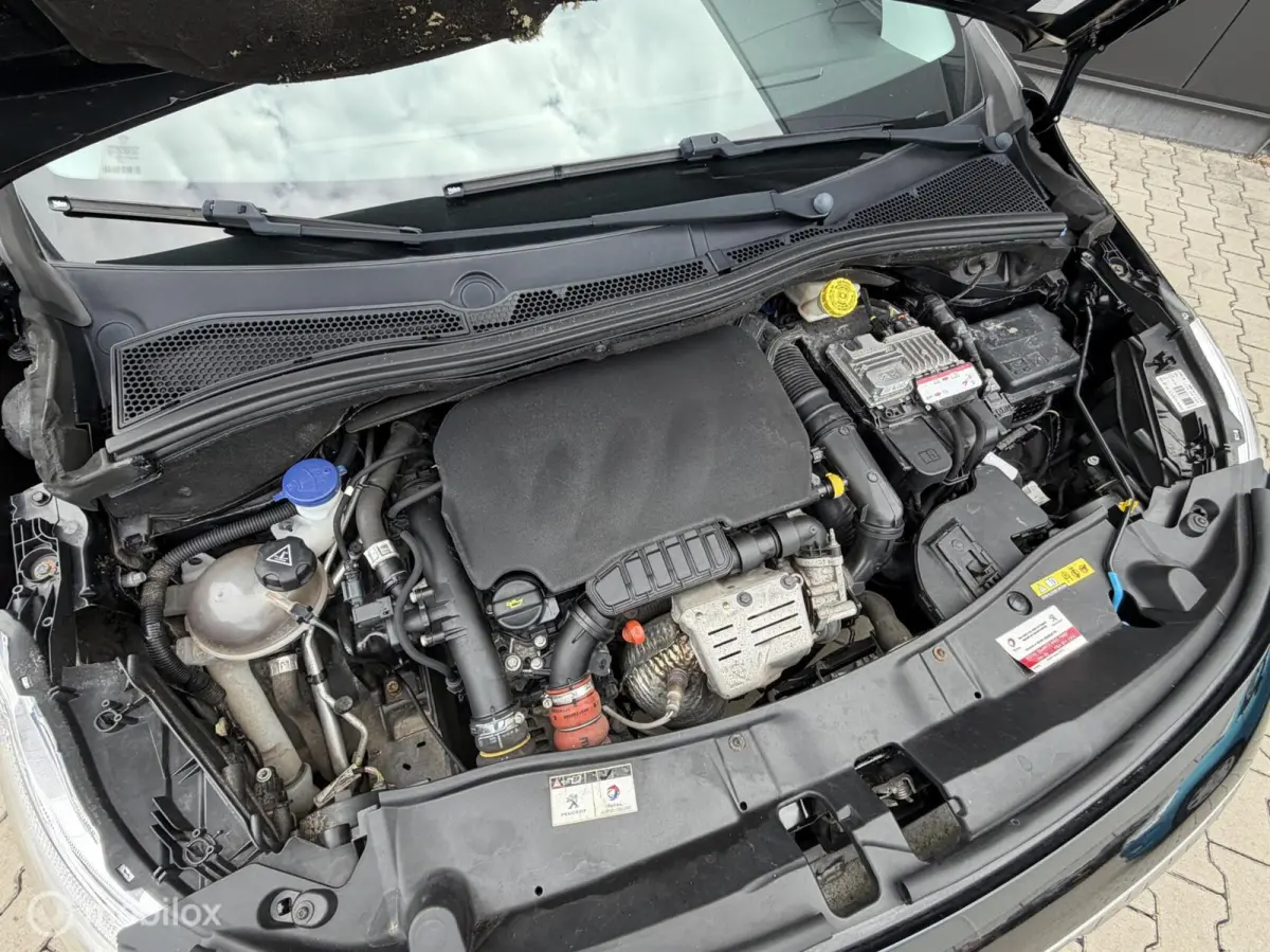 1.2 110PK Blue Lion | CARPLAY | TREKHAAK |