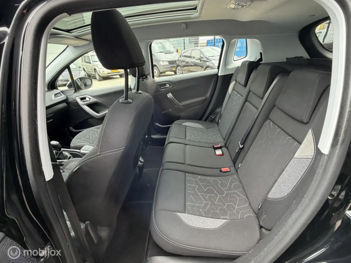 1.2 110PK Blue Lion | CARPLAY | TREKHAAK |