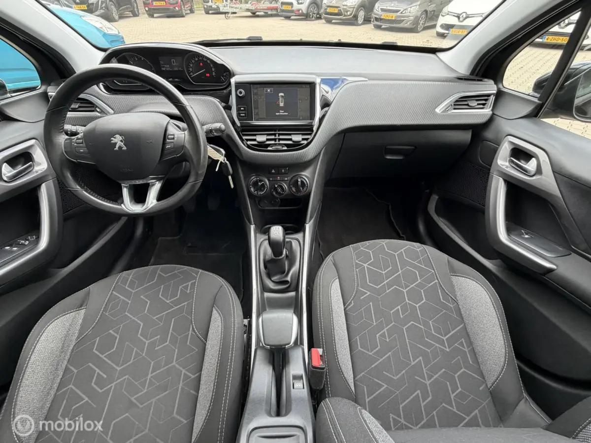 1.2 110PK Blue Lion | CARPLAY | TREKHAAK |
