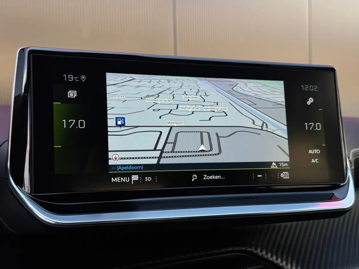 1.2 PureTech GT | 360° Camera | Parkeersensoren Voor- en Achter | Navigatie | Cruise Control | Climate Control | Achteruitrijcamera | Anti Blokkeer Systeem | Bandenspanningscontrolesysteem