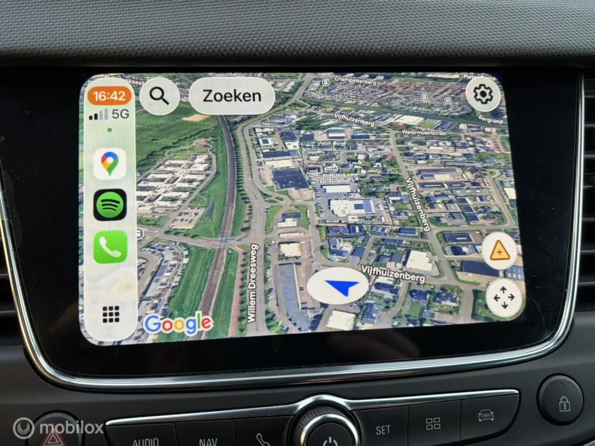 1.2 Turbo Bus. Elegance FM nav en carplay / LM / Clima / 29.386KM!!