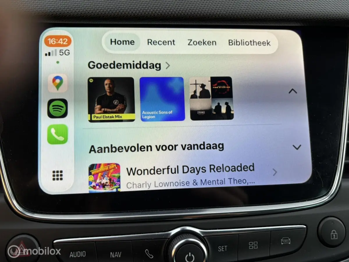1.2 Turbo Bus. Elegance FM nav en carplay / LM / Clima / 29.386KM!!