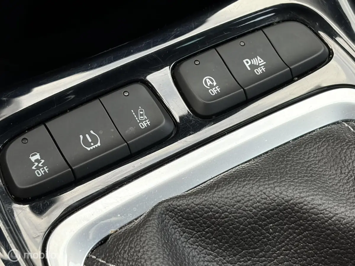 1.2 Turbo Bus. Elegance FM nav en carplay / LM / Clima / 29.386KM!!