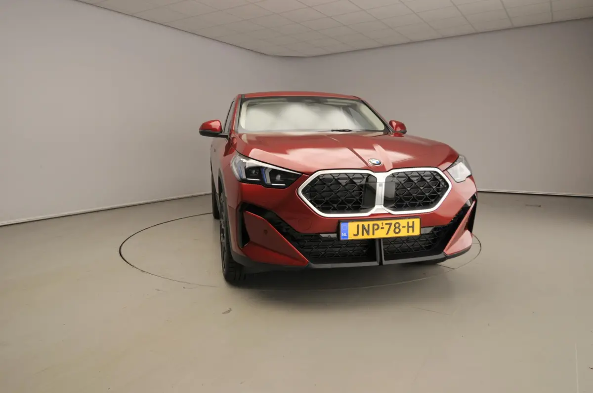 sDrive20i | LED | Navigatie | Stoelverwarming | Keyles go | DAB | Alu 20 inch