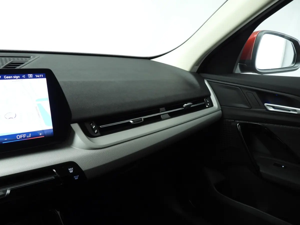 sDrive20i | LED | Navigatie | Stoelverwarming | Keyles go | DAB | Alu 20 inch