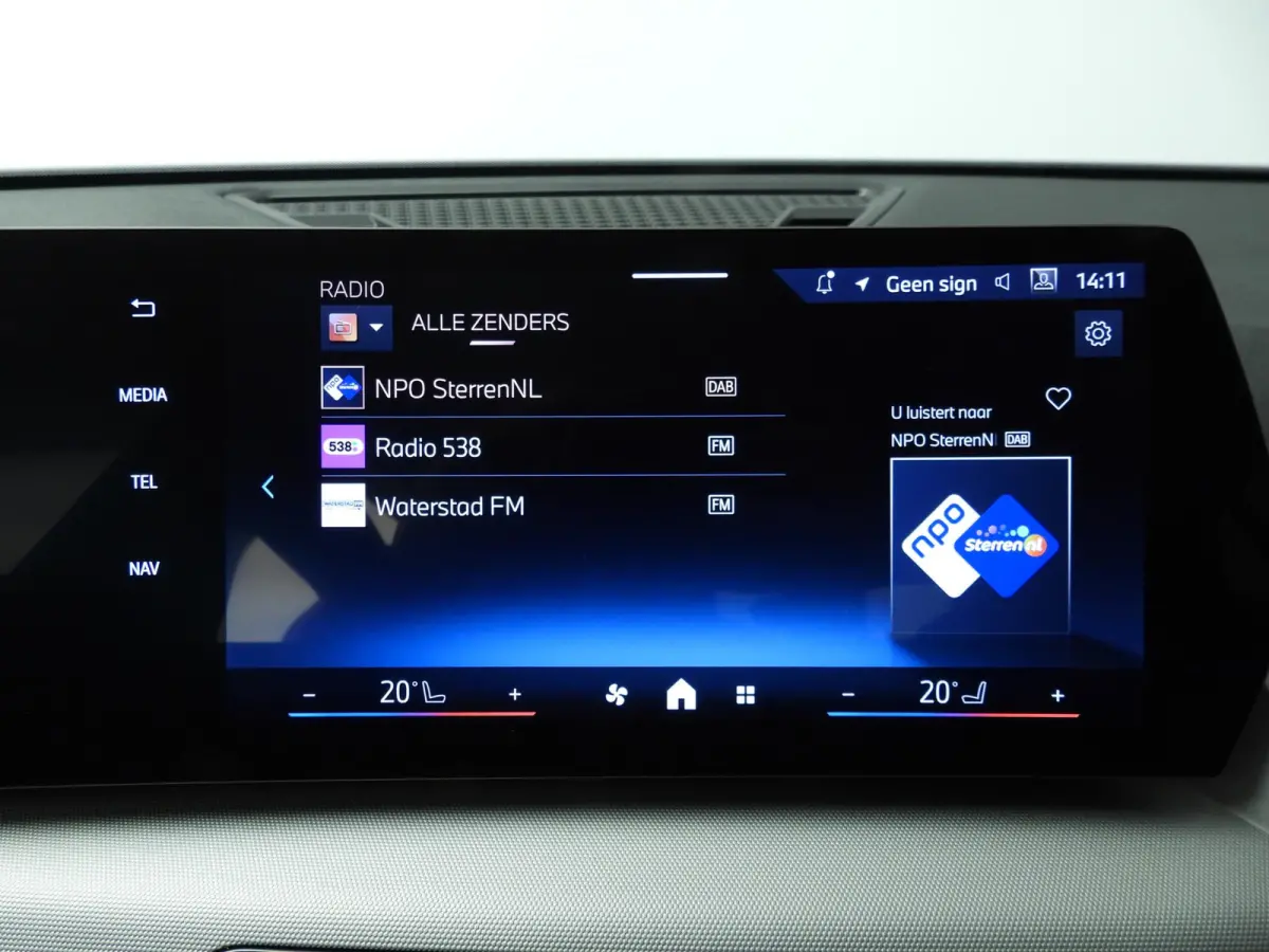 sDrive20i | LED | Navigatie | Stoelverwarming | Keyles go | DAB | Alu 20 inch