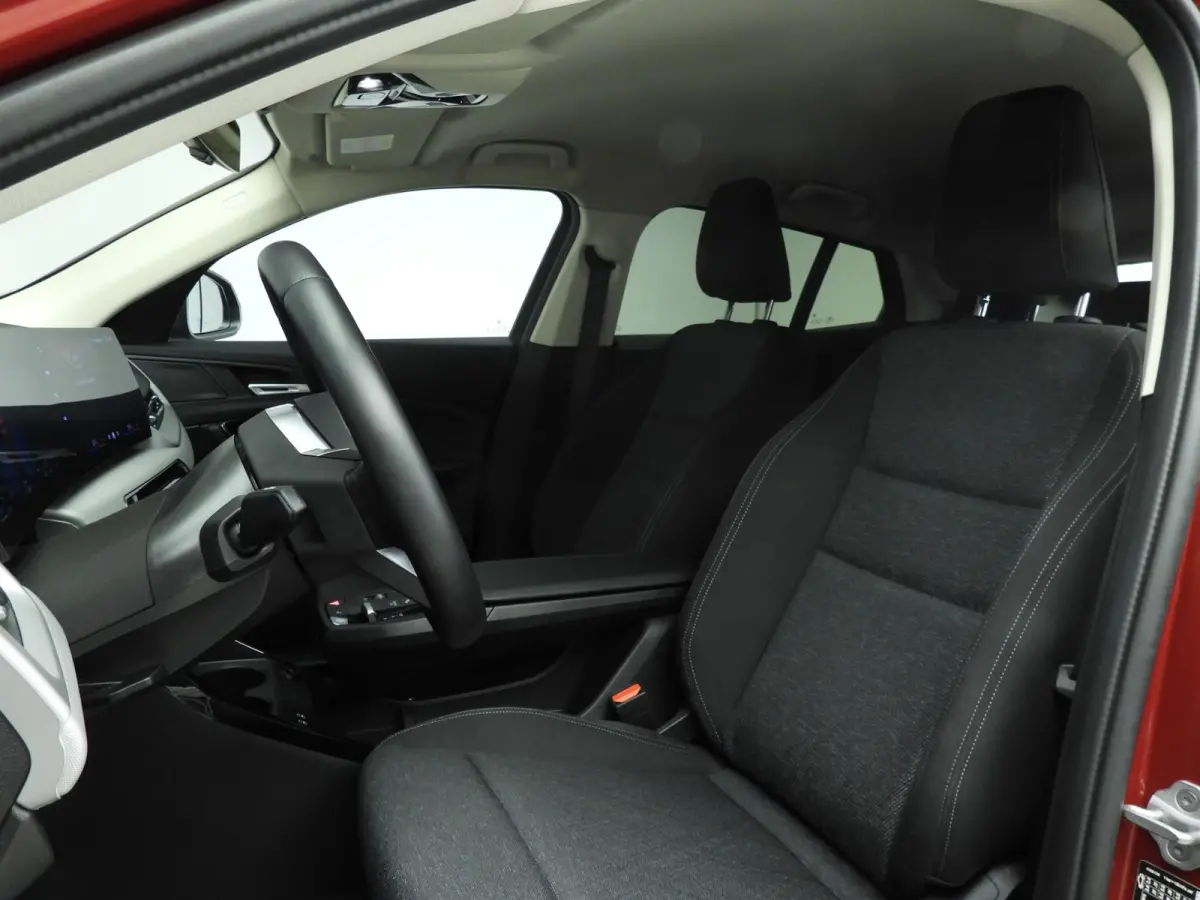sDrive20i | LED | Navigatie | Stoelverwarming | Keyles go | DAB | Alu 20 inch