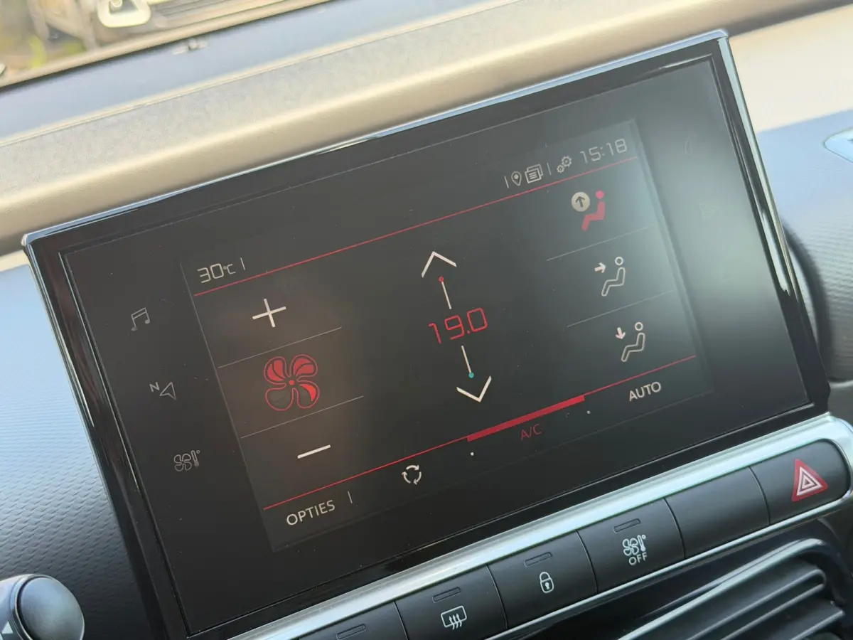 1.2 PureTech 110pk Business - Deep Purple - Nav/Carplay/Cruise - Keurig
