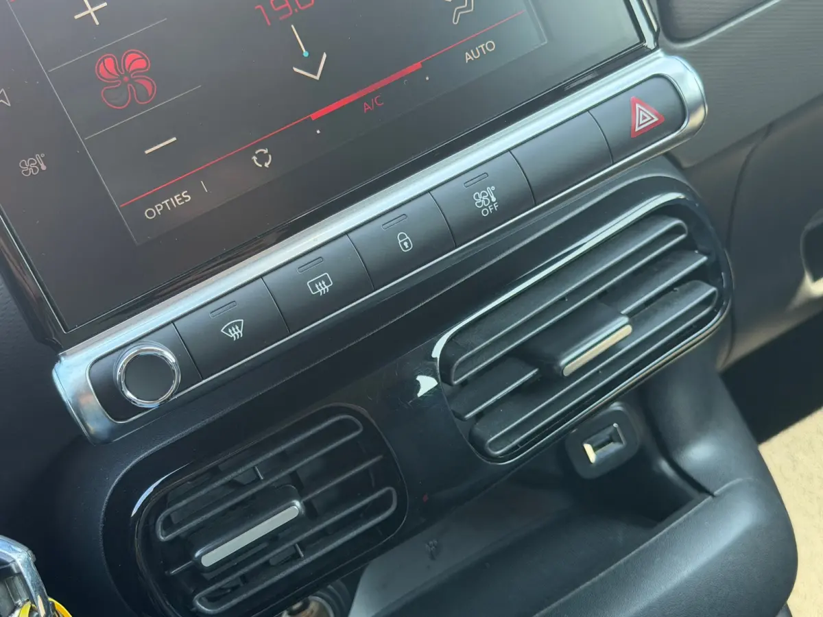 1.2 PureTech 110pk Business - Deep Purple - Nav/Carplay/Cruise - Keurig
