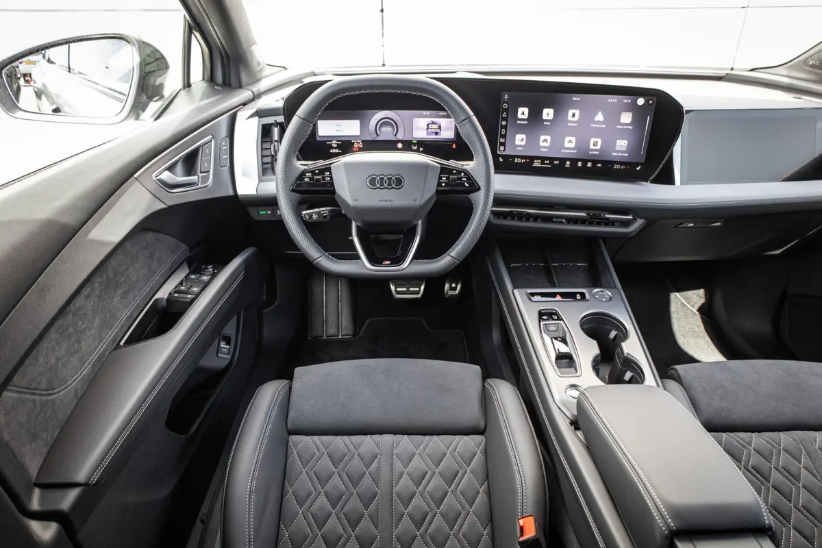 S edition 340pk quattro performance 82 kWh | Panoramadak | Head-up | S-Line Interieur