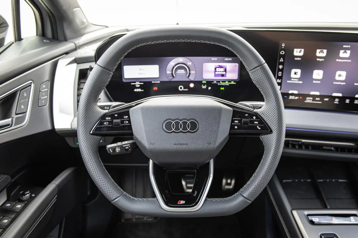 S edition 340pk quattro performance 82 kWh | Panoramadak | Head-up | S-Line Interieur
