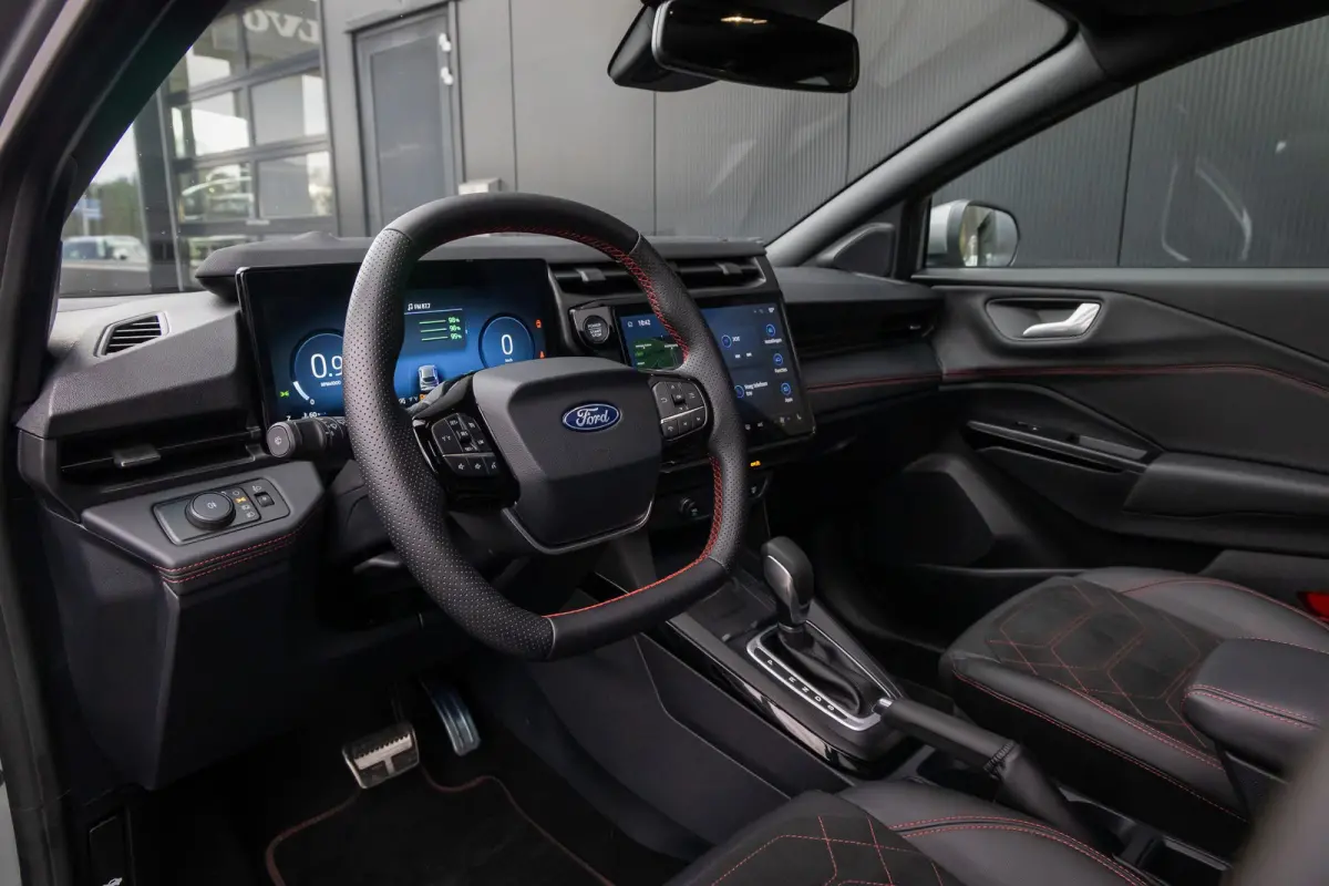 1.0 EcoBoost ST-Line X | Automaat | Nieuw model | Panoramdak | 360-camera | ELec. achtreklep | Full LED | B&O Audio | Dodehoek detectie