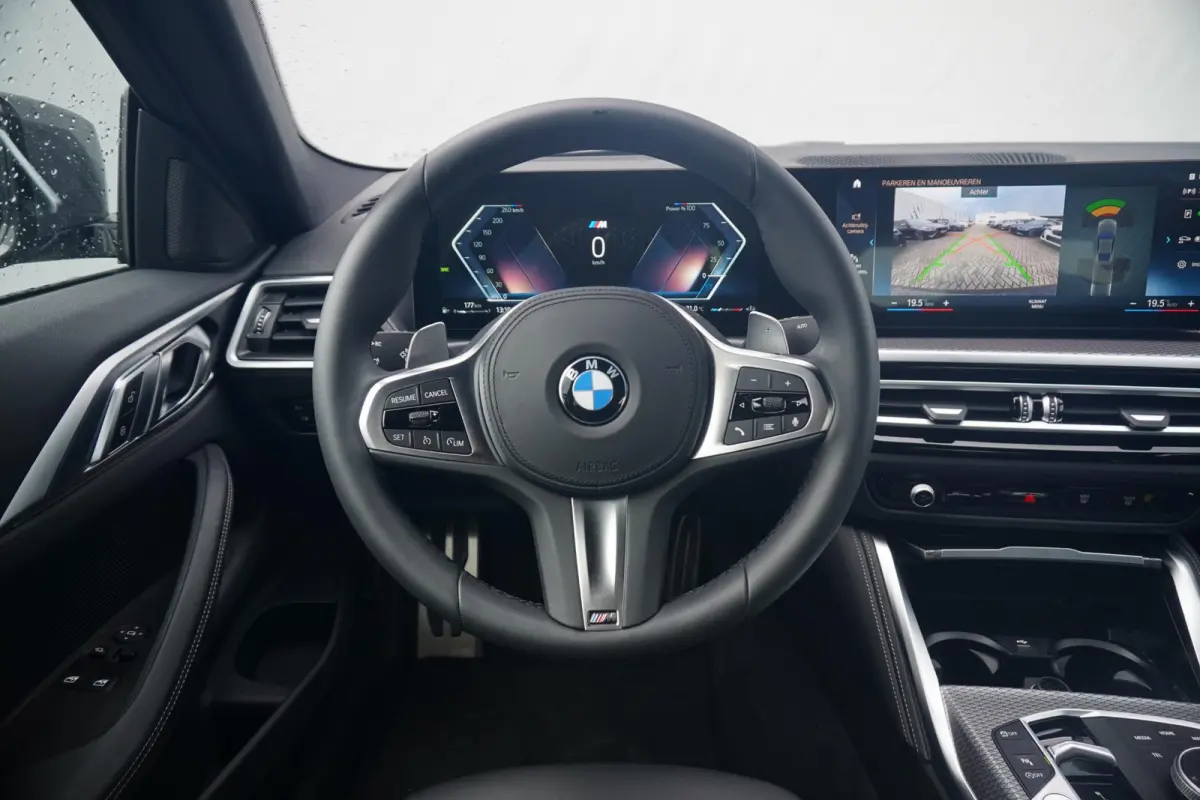 430i High Executive | M Sportpakket | 19" | Hi-Fi | Stoelverwarming |