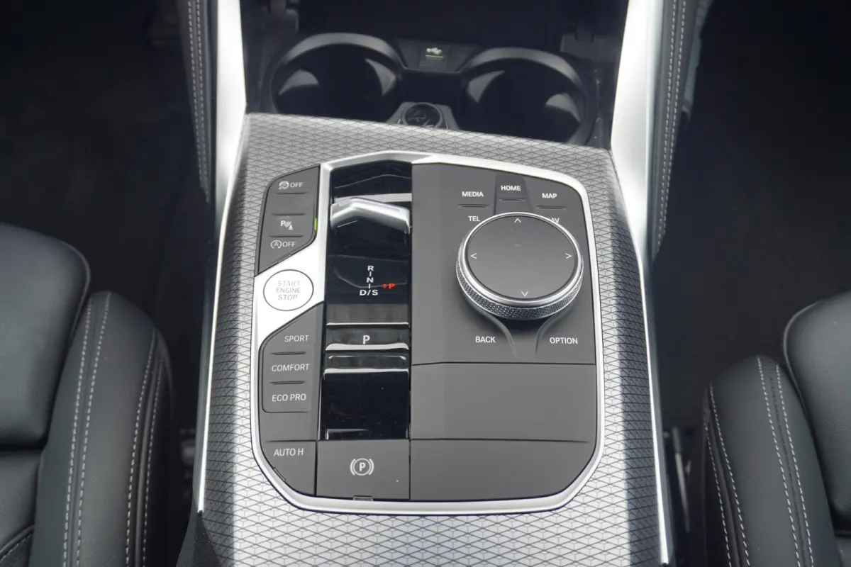 430i High Executive | M Sportpakket | 19" | Hi-Fi | Stoelverwarming |
