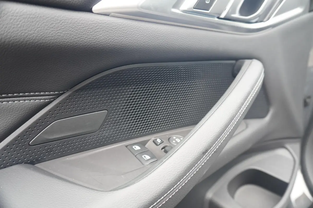 430i High Executive | M Sportpakket | 19" | Hi-Fi | Stoelverwarming |