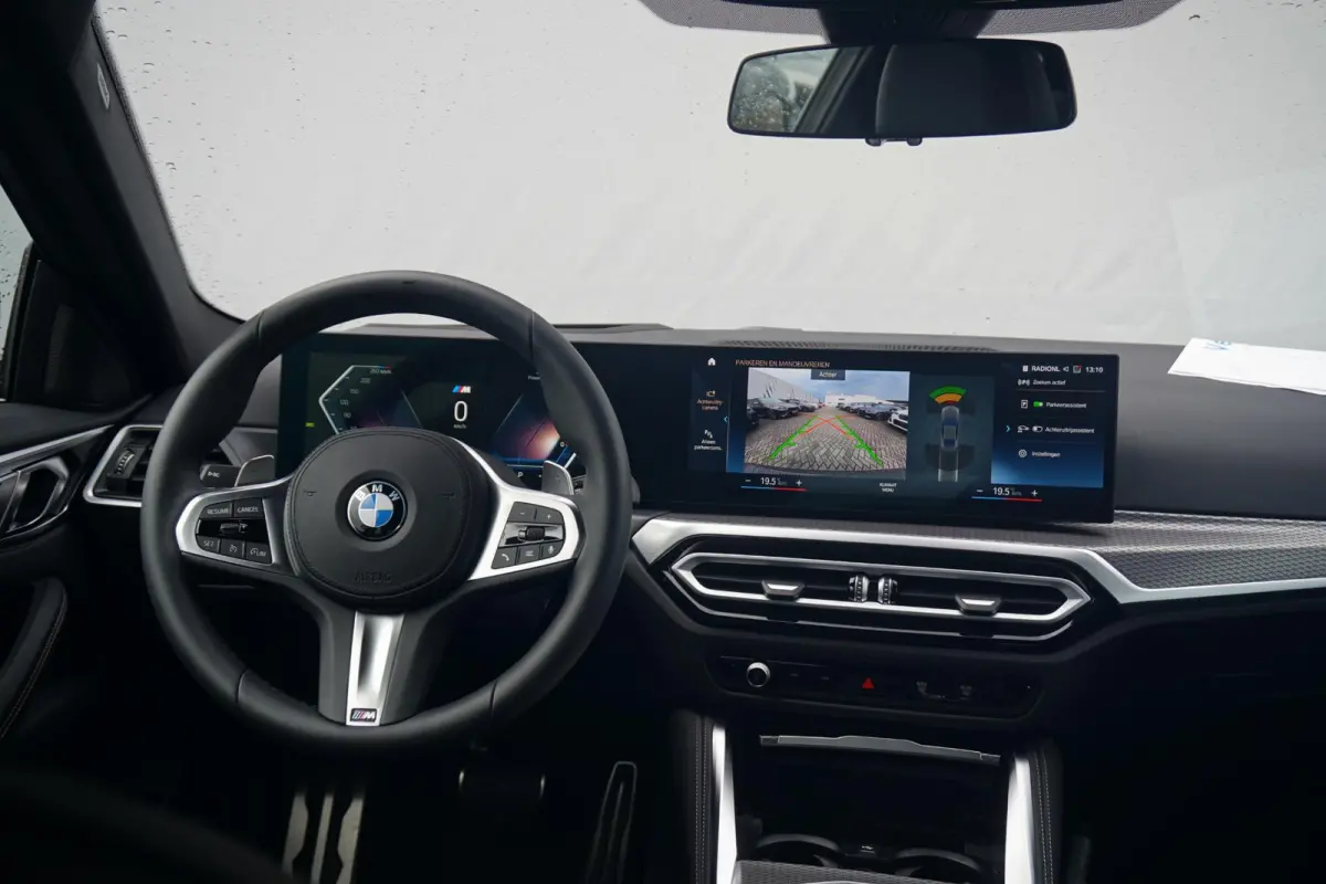 430i High Executive | M Sportpakket | 19" | Hi-Fi | Stoelverwarming |