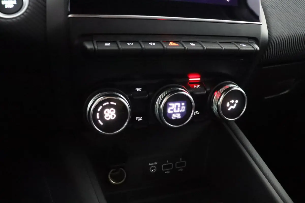 E-Tech Plug-in Hybrid 160 R.S. Line | SoH 95% | Trekhaak | Stoelverw. |