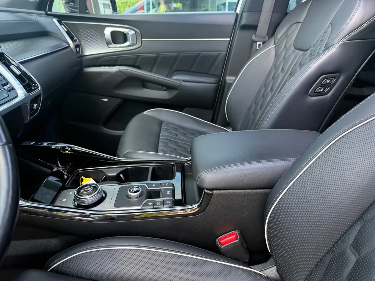 1.6 T-GDI Hybrid 2WD ExecutiveLine 7p. - Automaat - Leder - Panoramadak- Navi - Org.NL