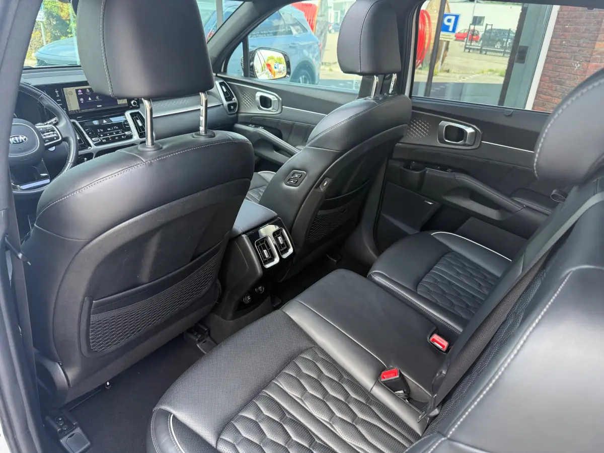 1.6 T-GDI Hybrid 2WD ExecutiveLine 7p. - Automaat - Leder - Panoramadak- Navi - Org.NL