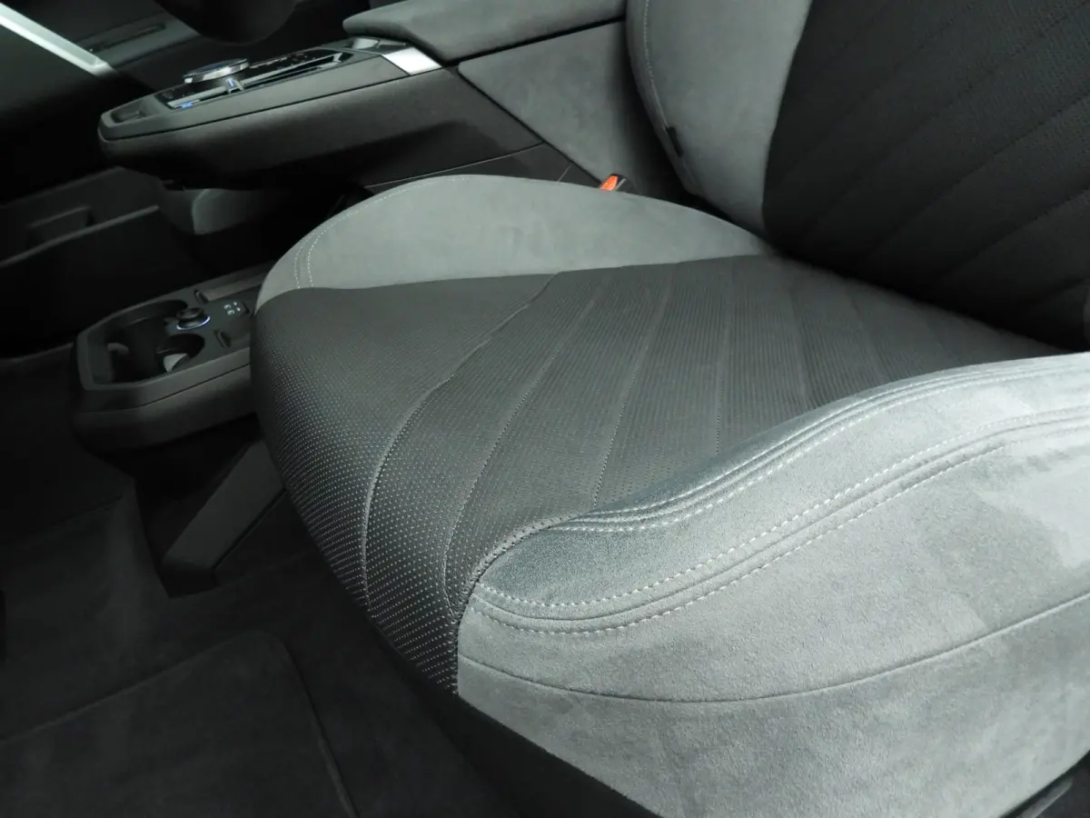 xDrive45 | M-Sportpakket | LED | HUD | Active cruise | Trekhaak | Keyles go | DAB | Harman-kardon sound | Alu 23 inch