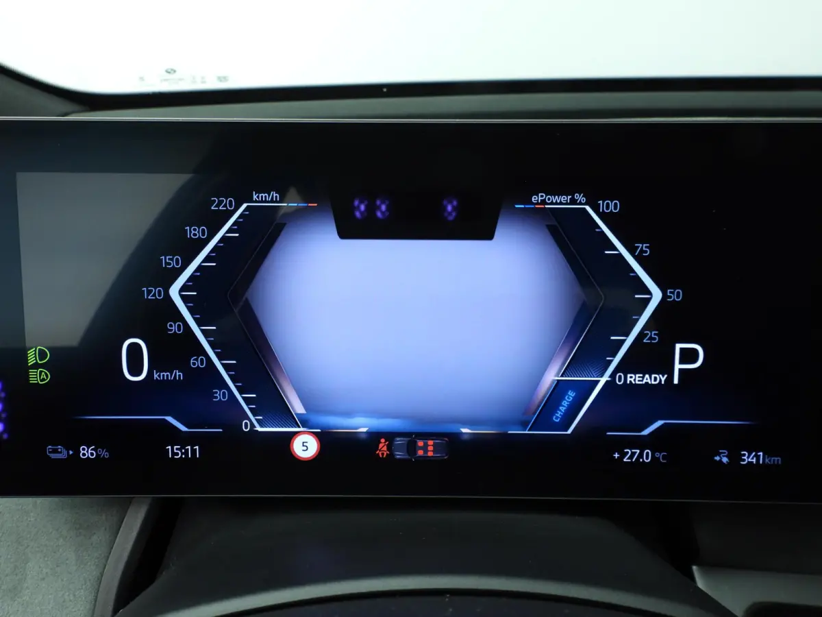 xDrive45 | M-Sportpakket | LED | HUD | Active cruise | Trekhaak | Keyles go | DAB | Harman-kardon sound | Alu 23 inch