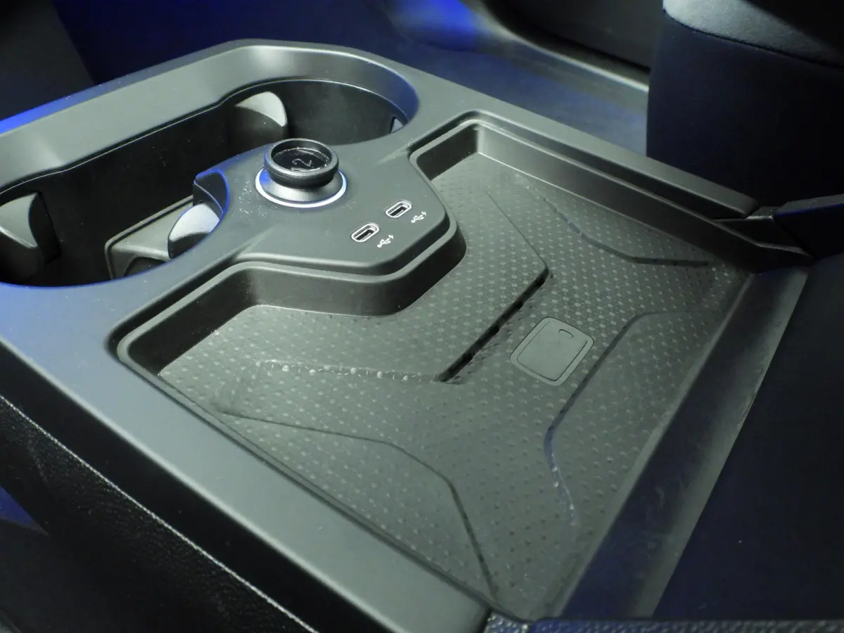 xDrive45 | M-Sportpakket | LED | HUD | Active cruise | Trekhaak | Keyles go | DAB | Harman-kardon sound | Alu 23 inch