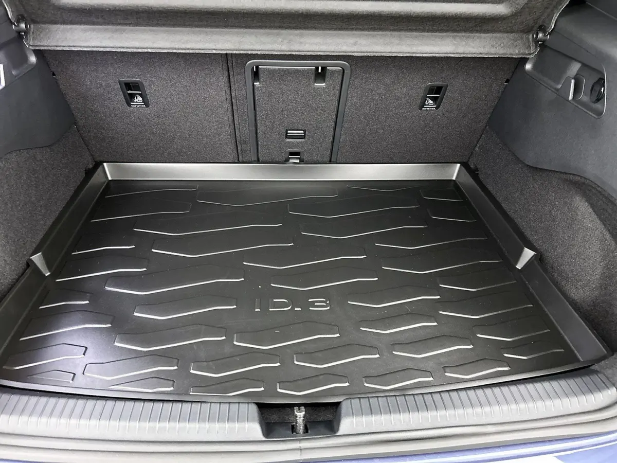 Life 50 kWh 170 PK | Steunhaak | Navigatie | Apple Carplay draadloos | Stoelverwarming | Ruiten getint | 19" Lichtmetalen velgen | Android Auto draadloss | LED verlichting | Camera | Climate