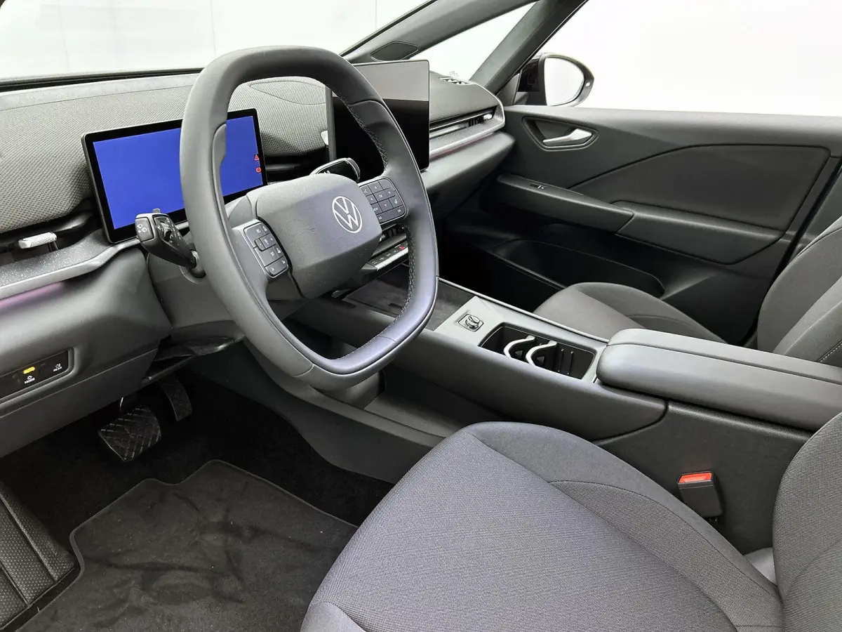 Life 50 kWh 170 PK | Steunhaak | Navigatie | Apple Carplay draadloos | Stoelverwarming | Ruiten getint | 19" Lichtmetalen velgen | Android Auto draadloss | LED verlichting | Camera | Climate
