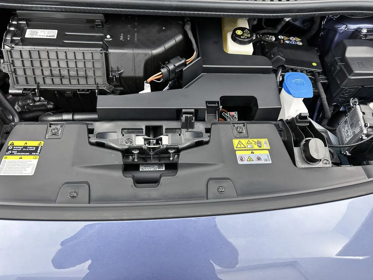 Life 50 kWh 170 PK | Steunhaak | Navigatie | Apple Carplay draadloos | Stoelverwarming | Ruiten getint | 19" Lichtmetalen velgen | Android Auto draadloss | LED verlichting | Camera | Climate