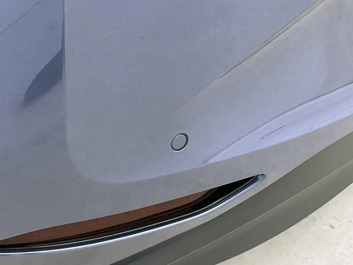 Life 50 kWh 170 PK | Steunhaak | Navigatie | Apple Carplay draadloos | Stoelverwarming | Ruiten getint | 19" Lichtmetalen velgen | Android Auto draadloss | LED verlichting | Camera | Climate