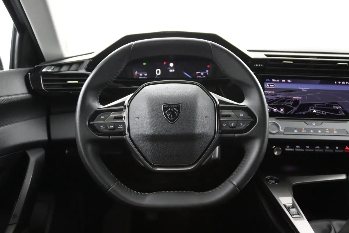 1.2*NAVi*CRUISE*ECC*HAAK*CARPLAY*