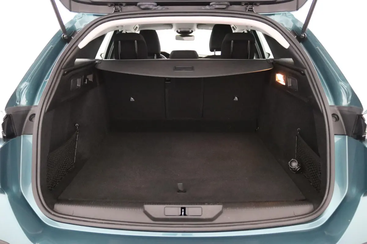 1.2*NAVi*CRUISE*ECC*HAAK*CARPLAY*
