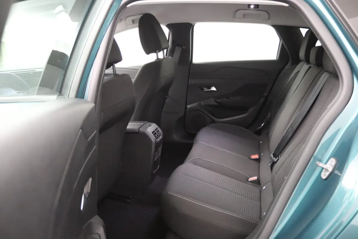 1.2*NAVi*CRUISE*ECC*HAAK*CARPLAY*