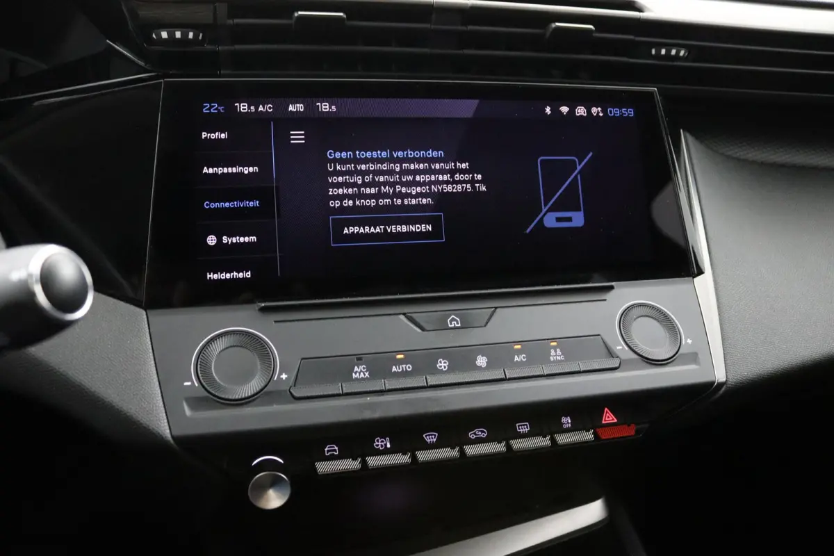 1.2*NAVi*CRUISE*ECC*HAAK*CARPLAY*