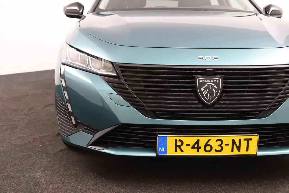 1.2*NAVi*CRUISE*ECC*HAAK*CARPLAY*