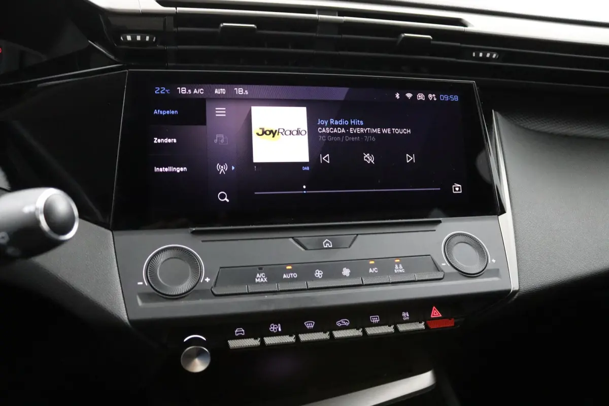 1.2*NAVi*CRUISE*ECC*HAAK*CARPLAY*