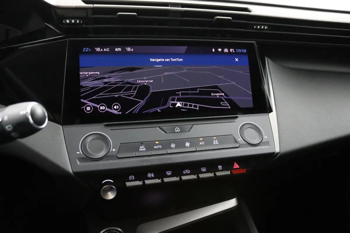 1.2*NAVi*CRUISE*ECC*HAAK*CARPLAY*