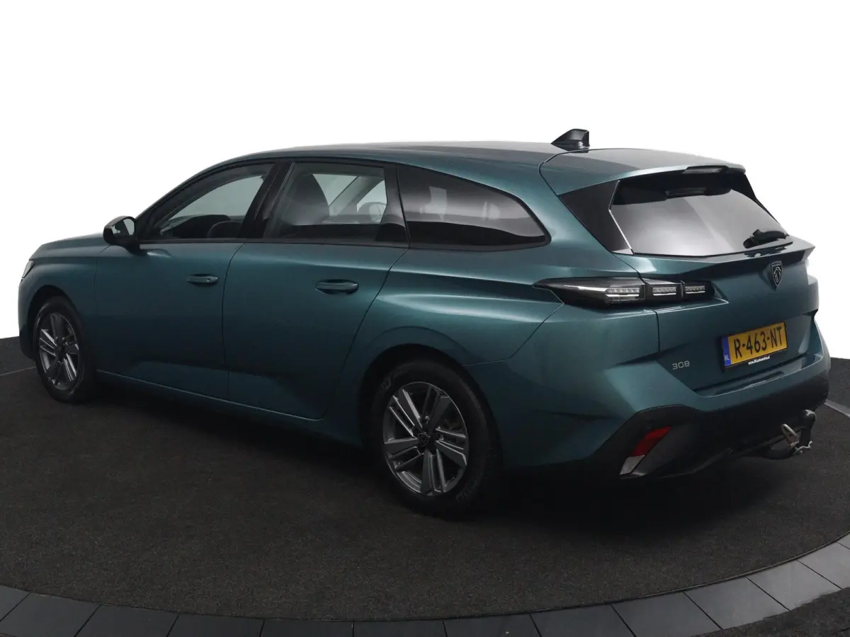 1.2*NAVi*CRUISE*ECC*HAAK*CARPLAY*