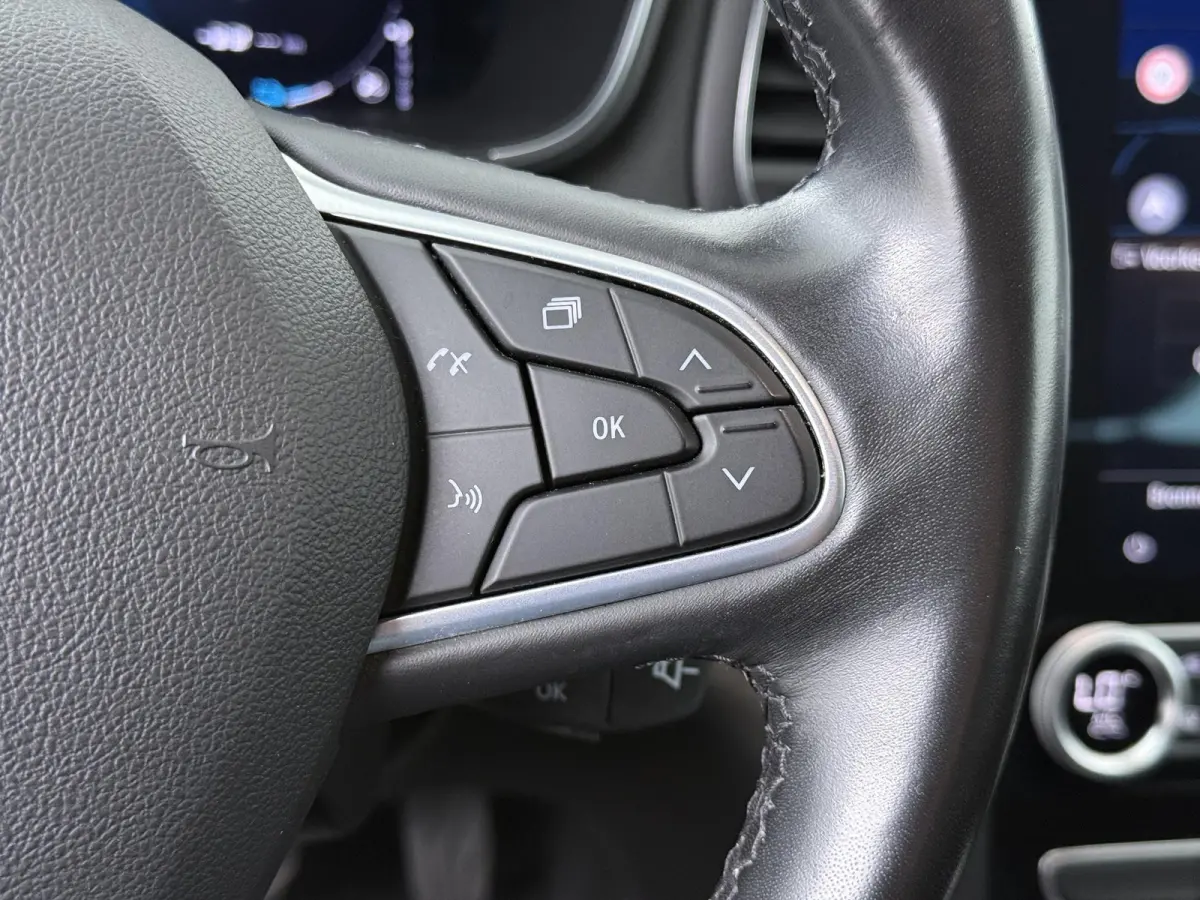 Plug-in Hybrid 160 Intens | SoH 76% | Parkeercamera | Head-Up |