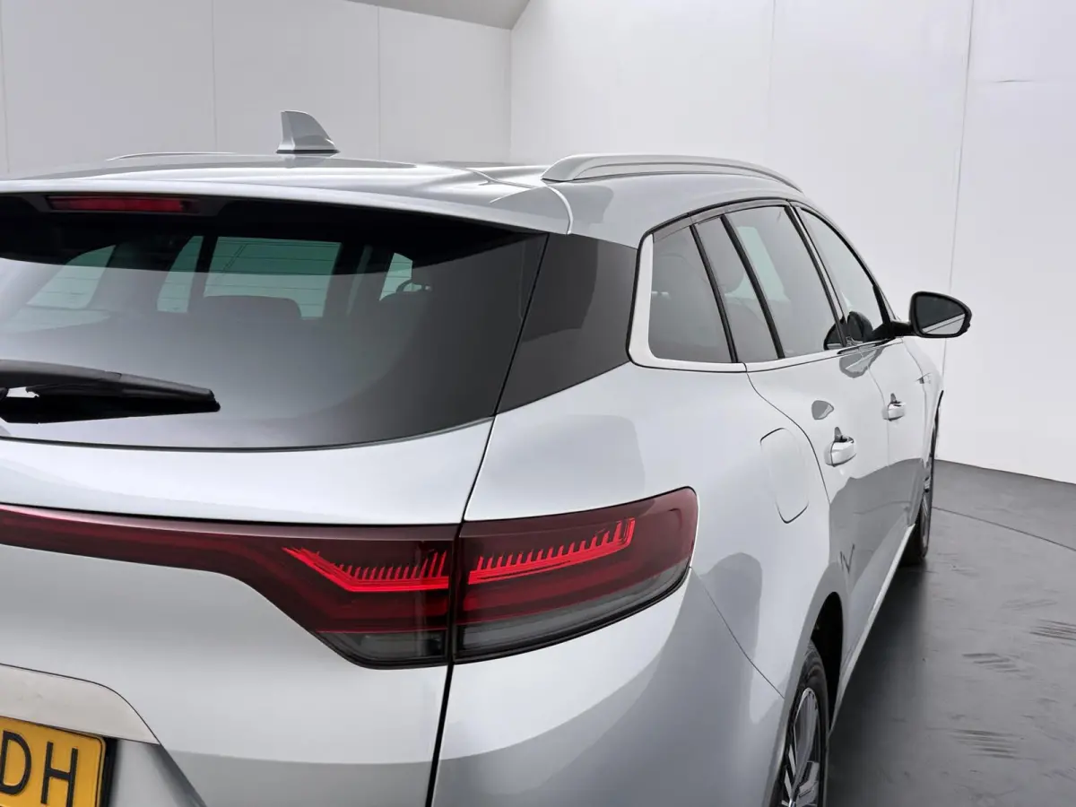 Plug-in Hybrid 160 Intens | SoH 76% | Parkeercamera | Head-Up |