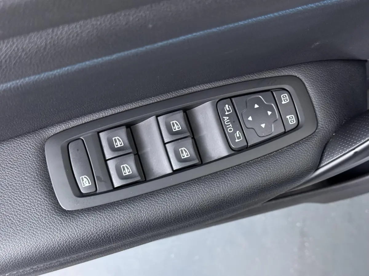 Plug-in Hybrid 160 Intens | SoH 76% | Parkeercamera | Head-Up |