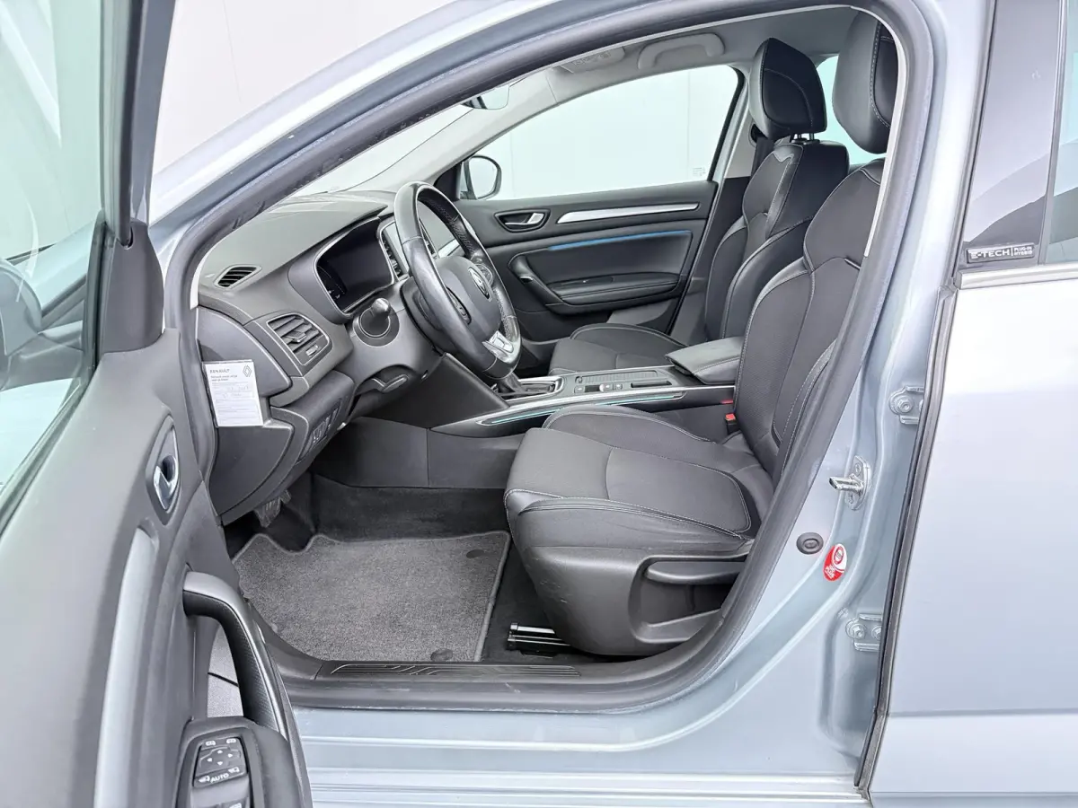 Plug-in Hybrid 160 Intens | SoH 76% | Parkeercamera | Head-Up |