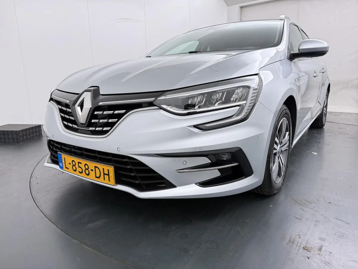 Plug-in Hybrid 160 Intens | SoH 76% | Parkeercamera | Head-Up |