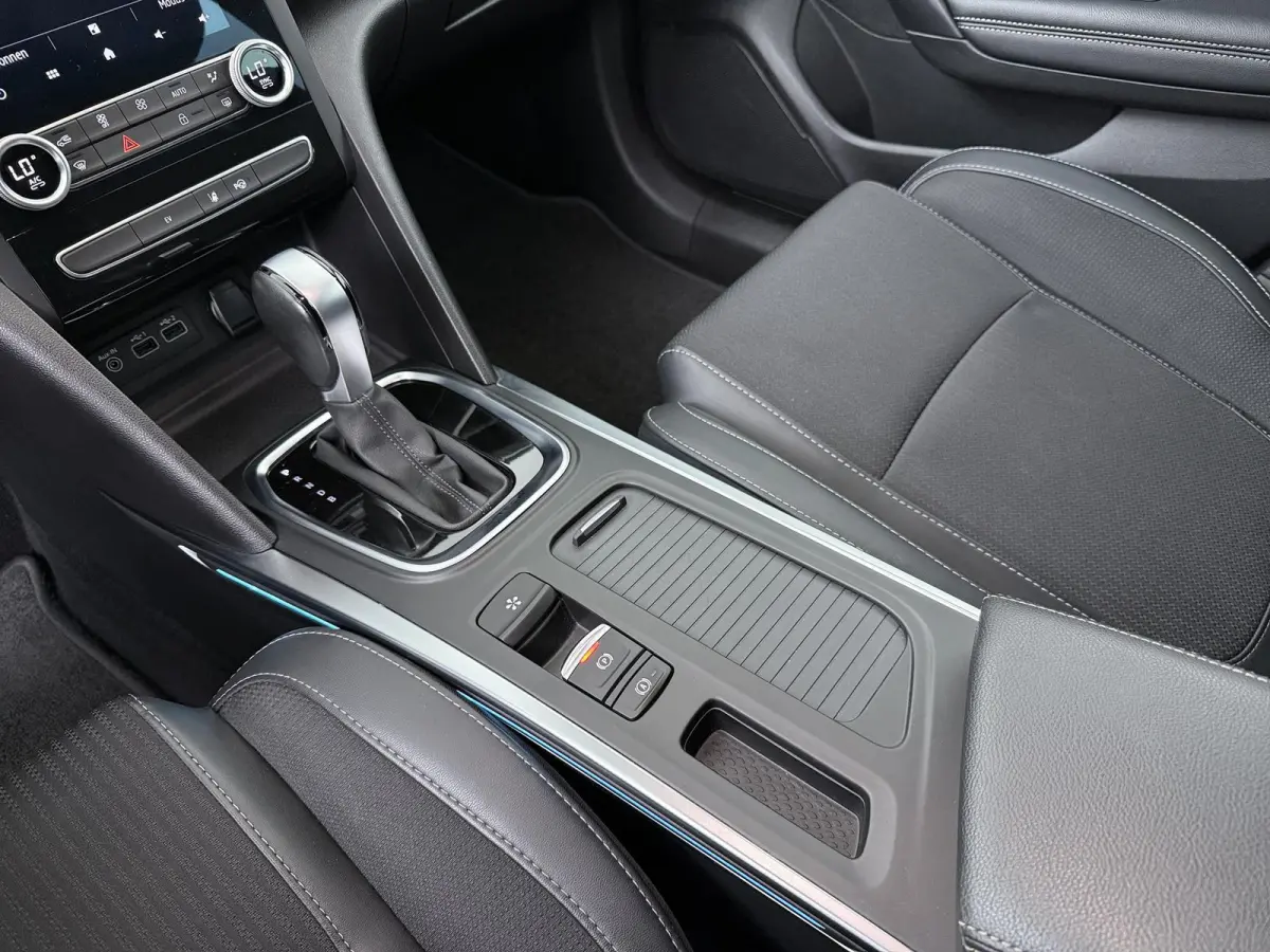 Plug-in Hybrid 160 Intens | SoH 76% | Parkeercamera | Head-Up |