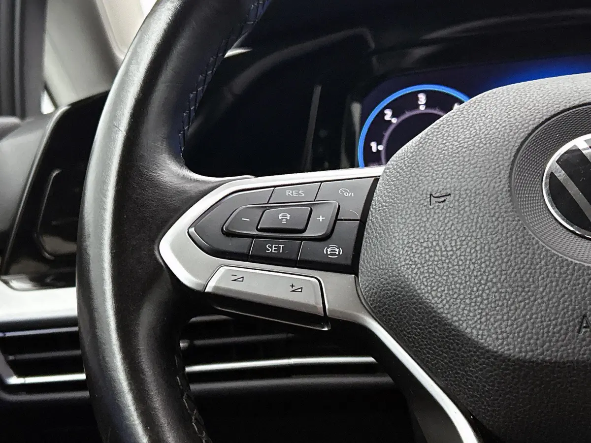 2.0 TDI LIFE | 150 PK | Automaat | Stoel en Stuurverwarming | Digital Cockpit | Carplay / Android Auto