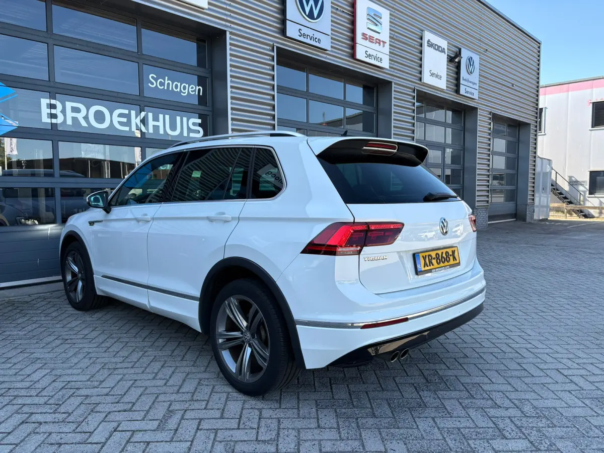 1.5 TSI 130PK R-Line | Panoramadak | Elektrische achterklep | Cruise control adaptief | Stoel verwarming |