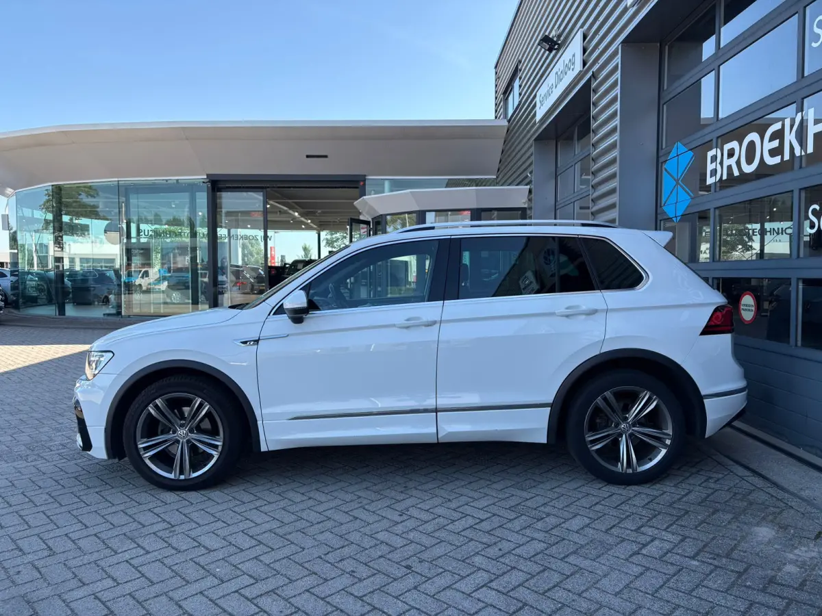 1.5 TSI 130PK R-Line | Panoramadak | Elektrische achterklep | Cruise control adaptief | Stoel verwarming |